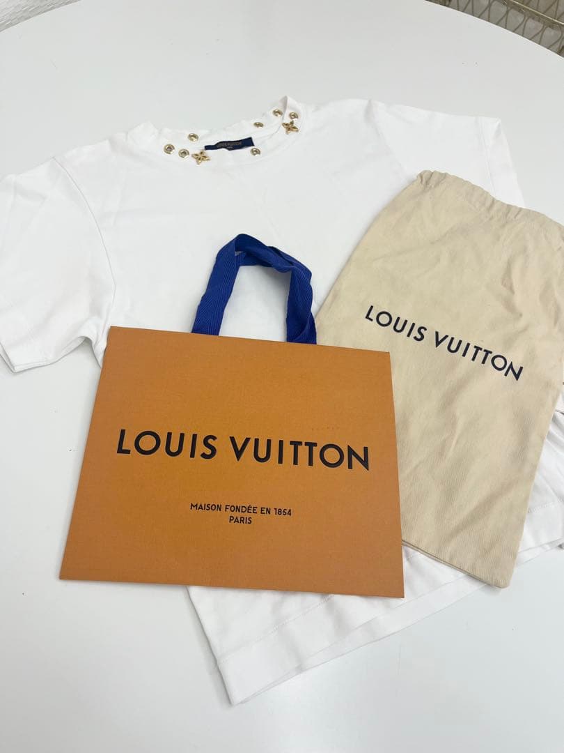 LOUIS VUITTON モノグラムチャーム付 サイドストラップ Tシャツ