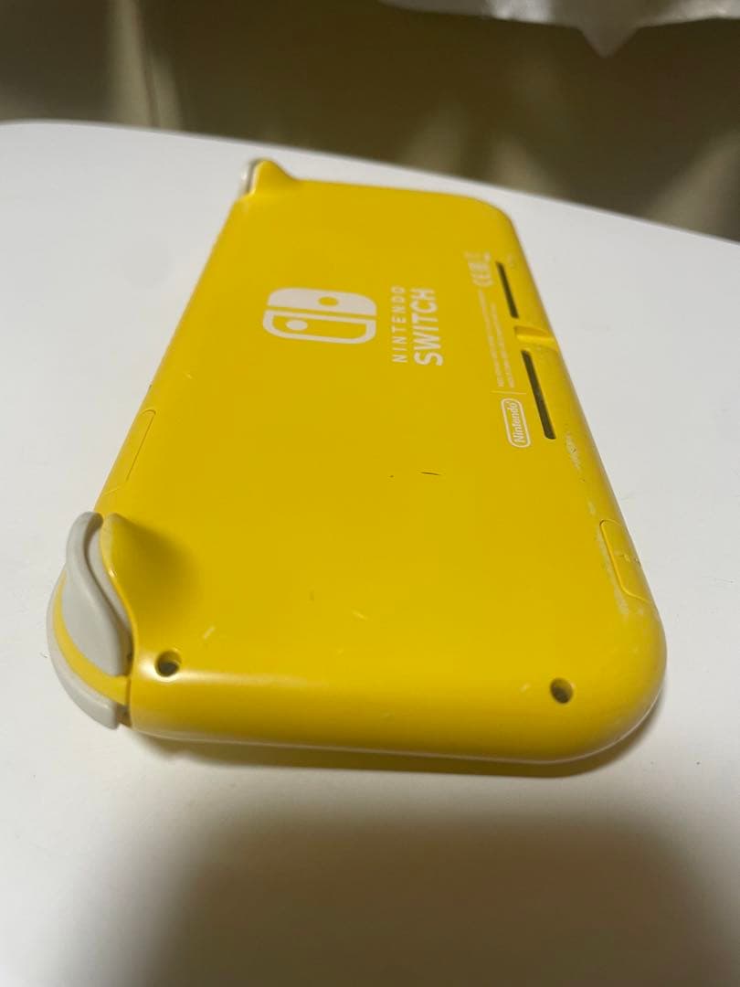 任天堂 Switch Lite イエロー
