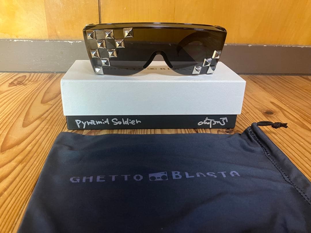 超希少 Ghetto Blasta Pyramid Soldier サングラス