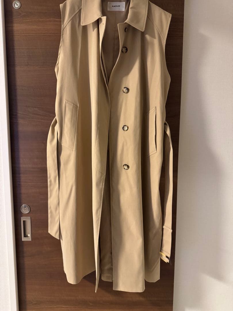 MACHATT ベージュ ノースリーブ トレンチコート