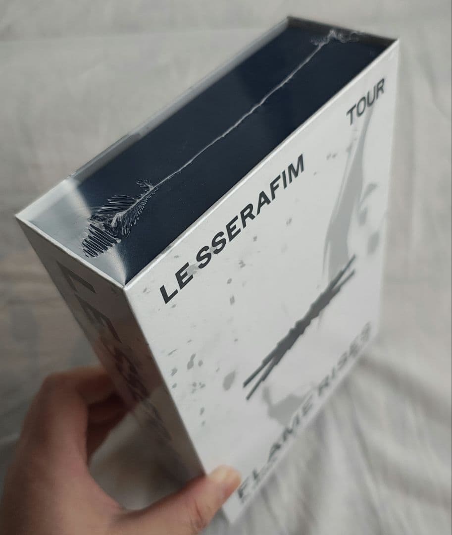 LE SSERAFIM ルセラ　2023 TOURFLAME RISES 未開封