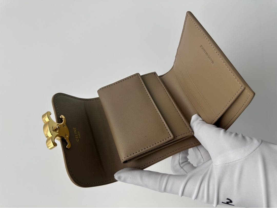 CELINE セリーヌ グレージュ 三つ折り チェーン付き レザーウォレット