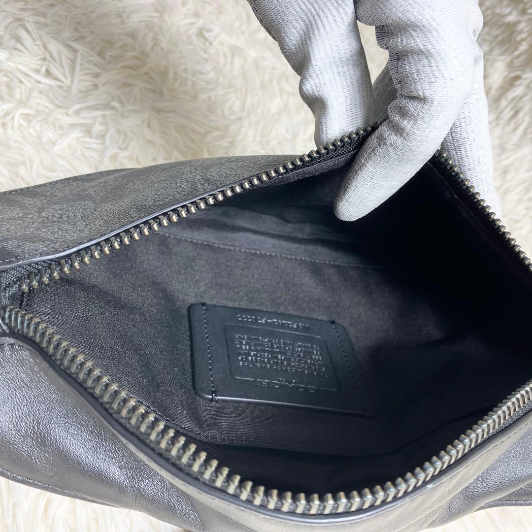 【美品】COACH ボディバッグ シグネチャー チャコール