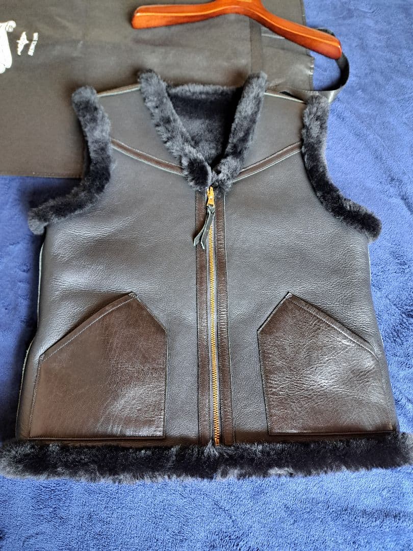 Y2Leather　コロメールムートンベスト　希少ブラック　Size40