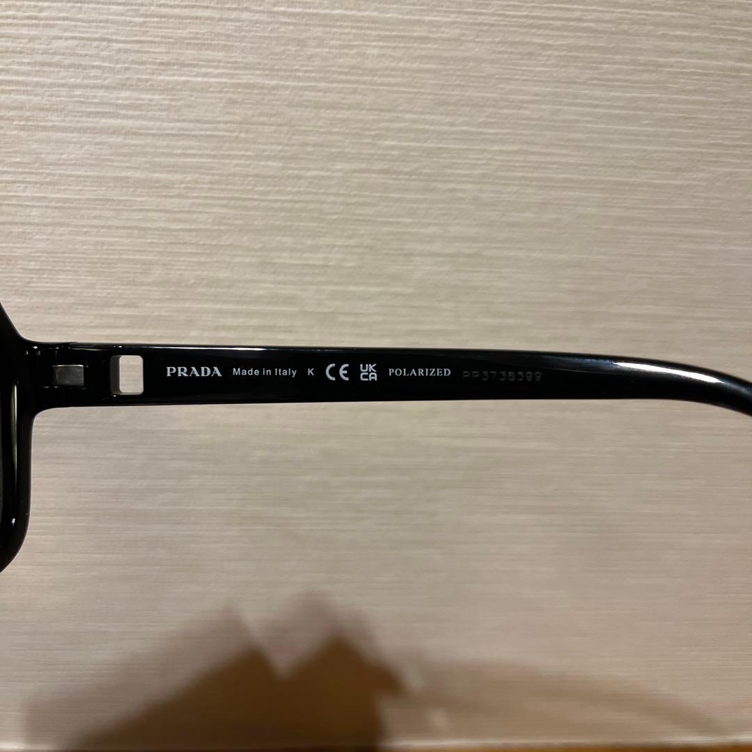 K*T様 PRADA リネアロッサ サングラス