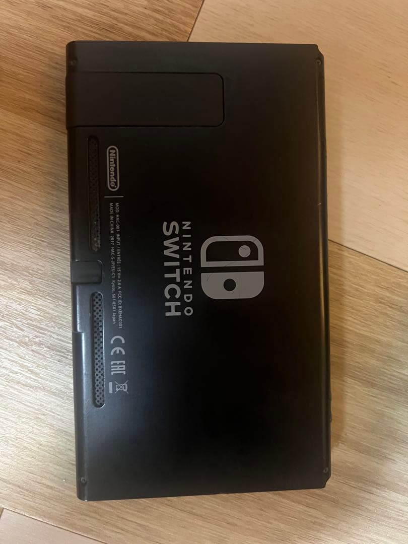 【Nintendo Switch本体】ドック、ジョイコン付き