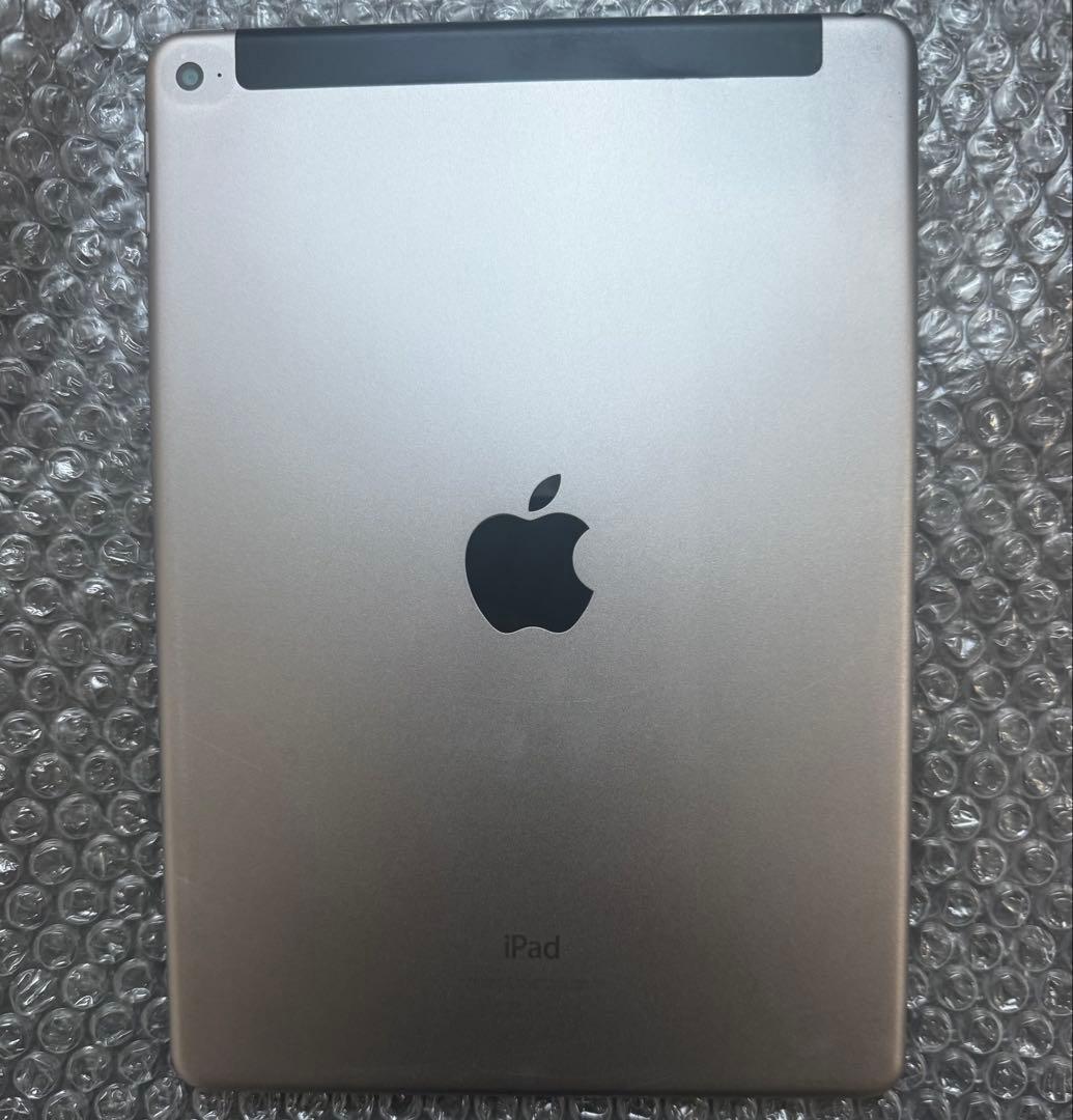 iPad Air 2 64GB SoftBank 黒！