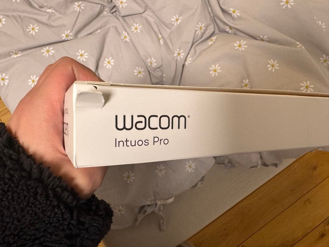 Wacom Intuos Pro PTH-660 ペンタブレット本体