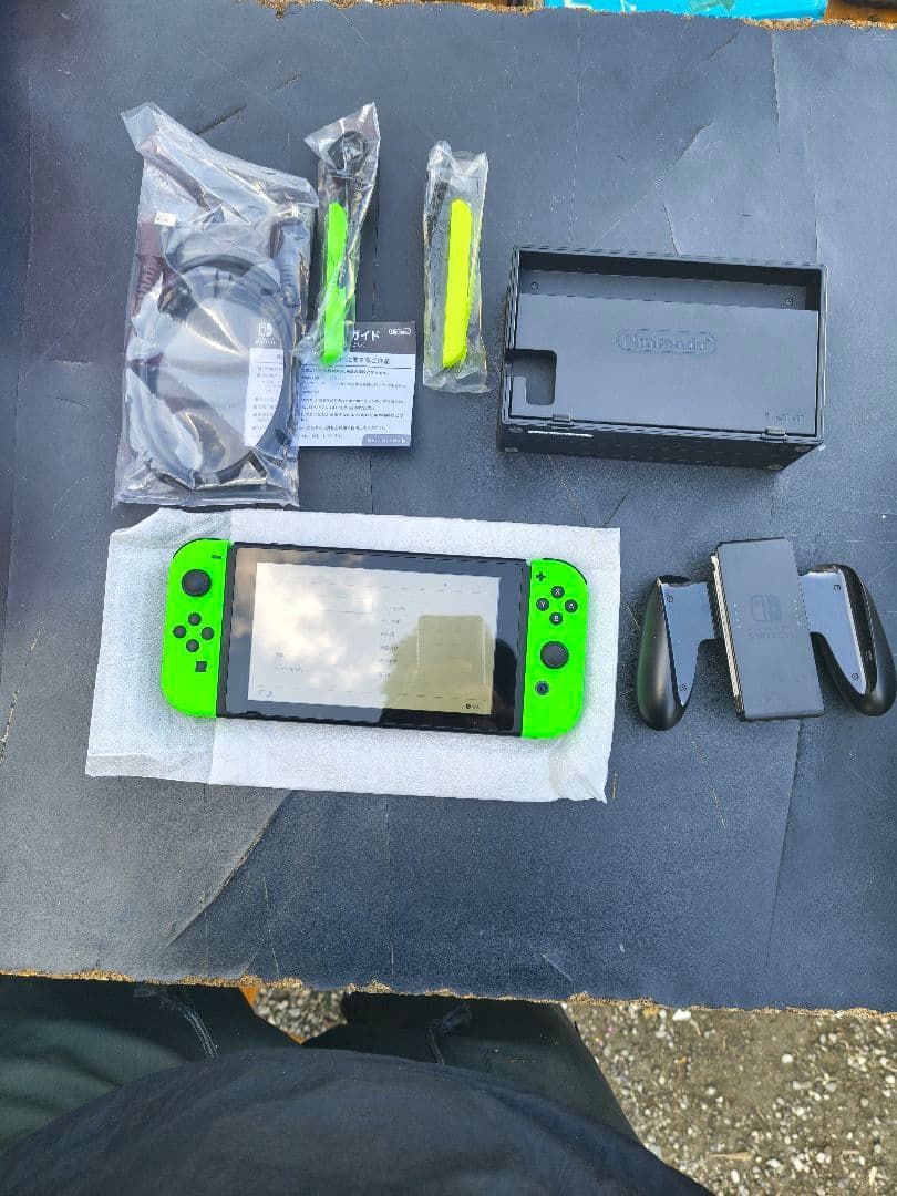 Nintendo Switch 本体 グリーン/ブラック