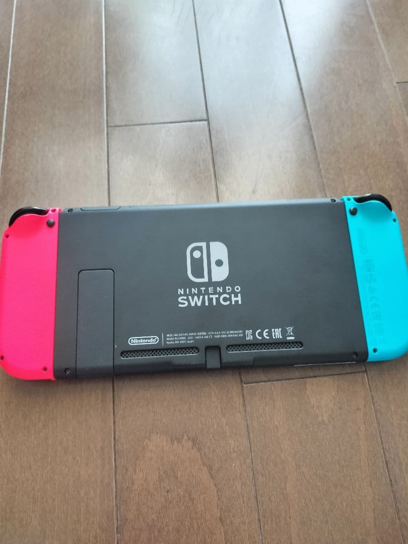 Nintendo Switch 本体　ネオンブルー×ネオンレッド