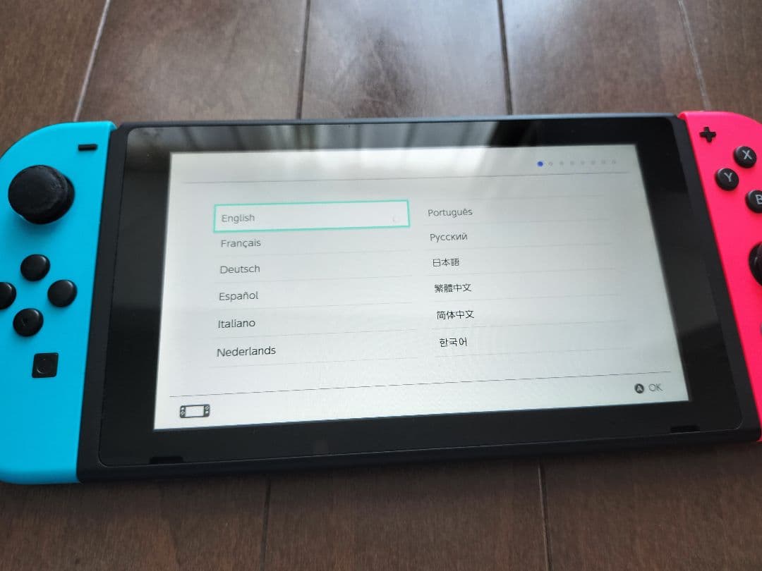 Nintendo Switch 本体　ネオンブルー×ネオンレッド