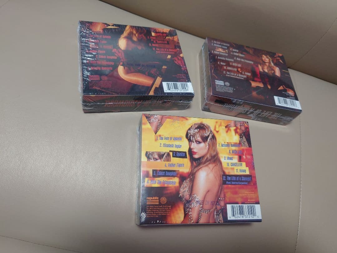 The Life of a Showgirl ×3 Taylor Swift