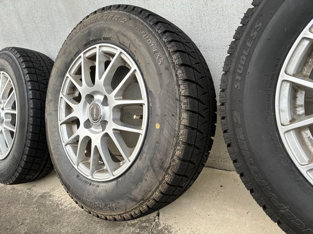 ⭐︎専用⭐︎185/70R14のホイール付きスタッドレスタイヤ4本セット
