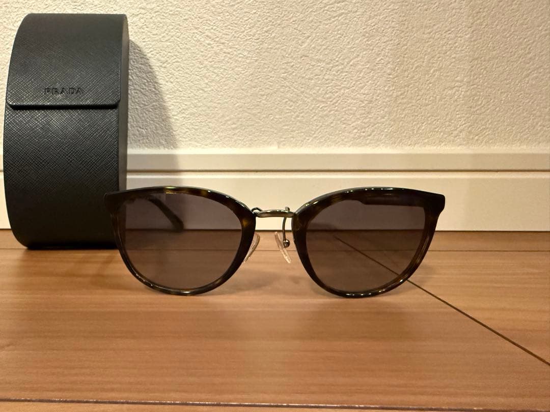 PRADA プラダ　トータスサングラス ケース付き　超美品