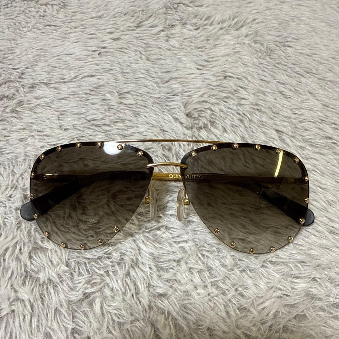 Louis Vuitton アビエイターサングラス