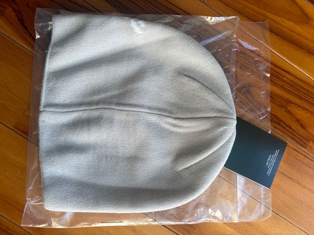 し*げ様 ARC'TERYX グレー ニット帽 CAMP30