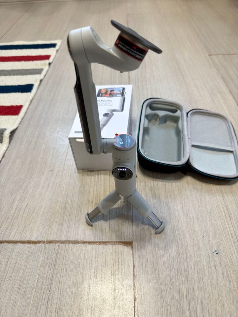 insta360flow Pro 美品 MagSafeクランプとケース付