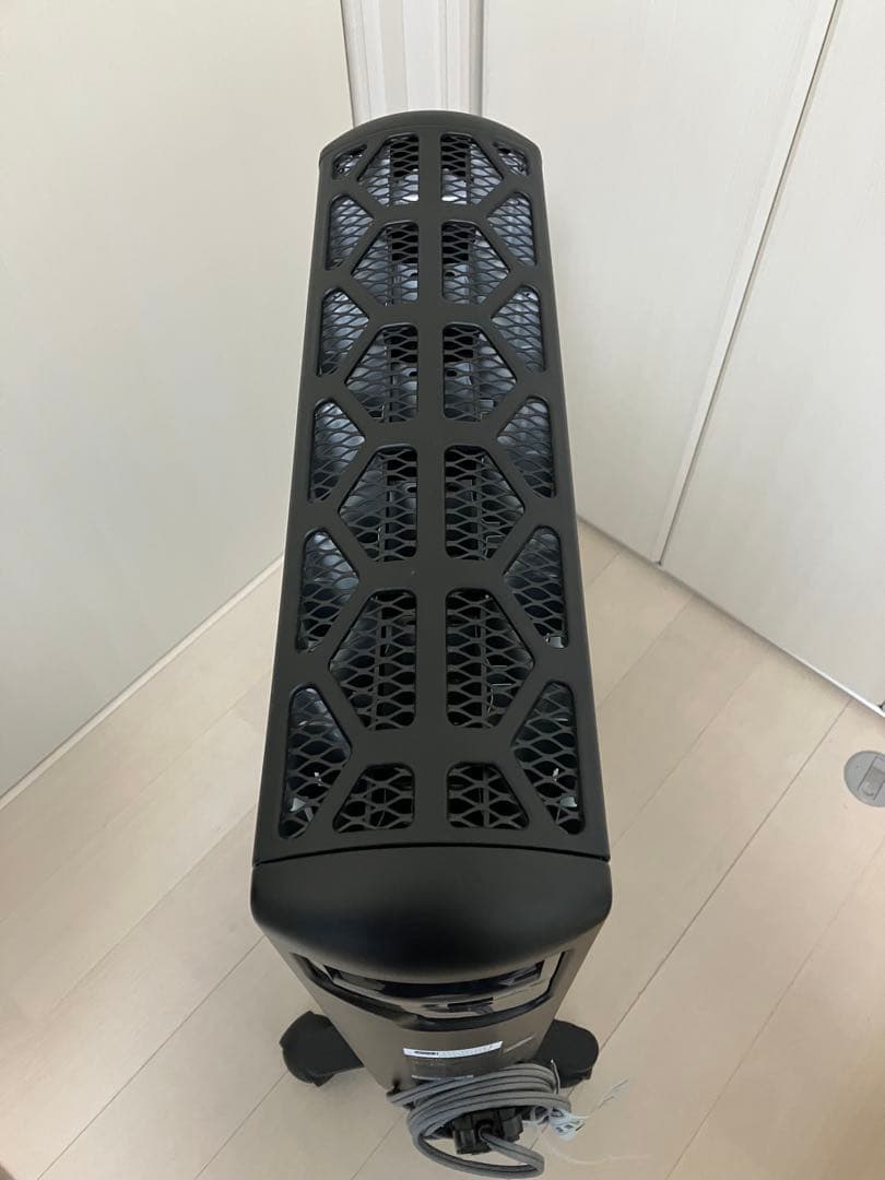 DeLonghi 暖房 オイルヒーター 静音 省エネ
