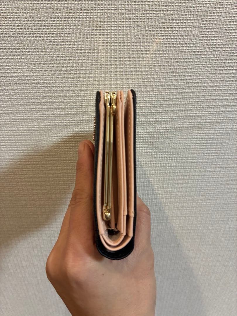 新品　JILL STUART ブラック ×ベビーピンク　二つ折財布　がま口小銭入