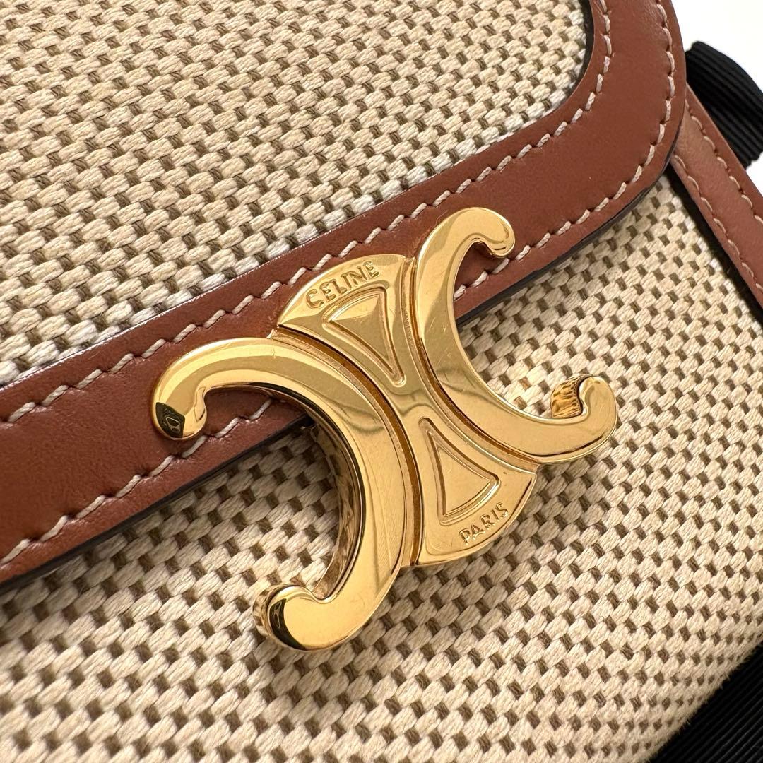 ミ*ケ様 【極美品】CELINE スモールフラップウォレット トリオンフ ナチュ