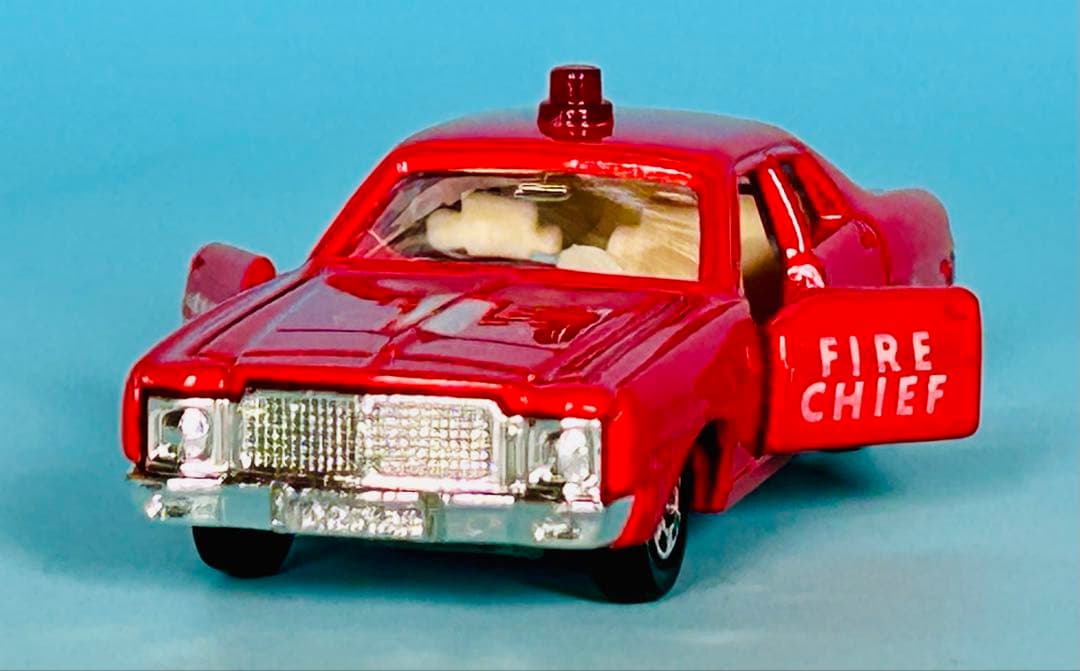 トミカ青箱F10 ダッチコロネット カスタム ファイアチーフカー