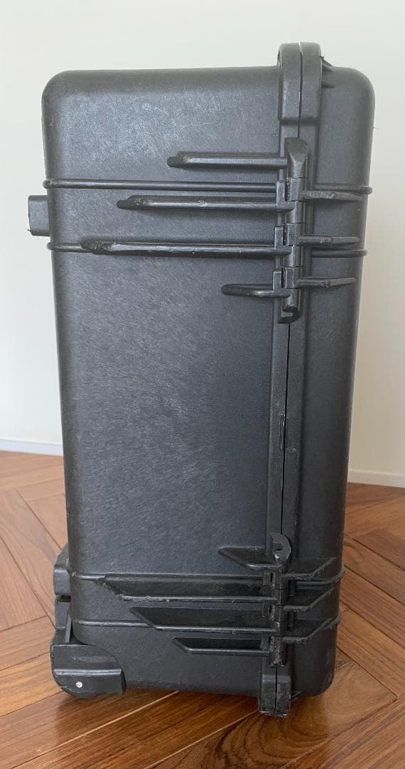 希少:ペリカンケース Pelican Protector 1560LOC
