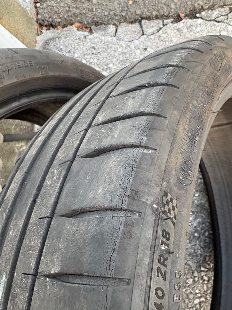 タイヤMICHELIN PILOT SPORT 4 205/40ZR18