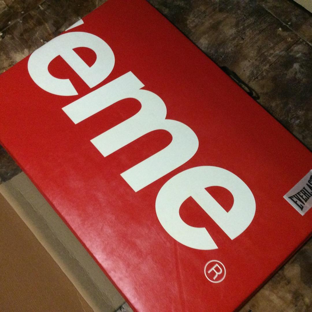 エクササイズグッズ Supreme Everlast Folding Exercise Mat
