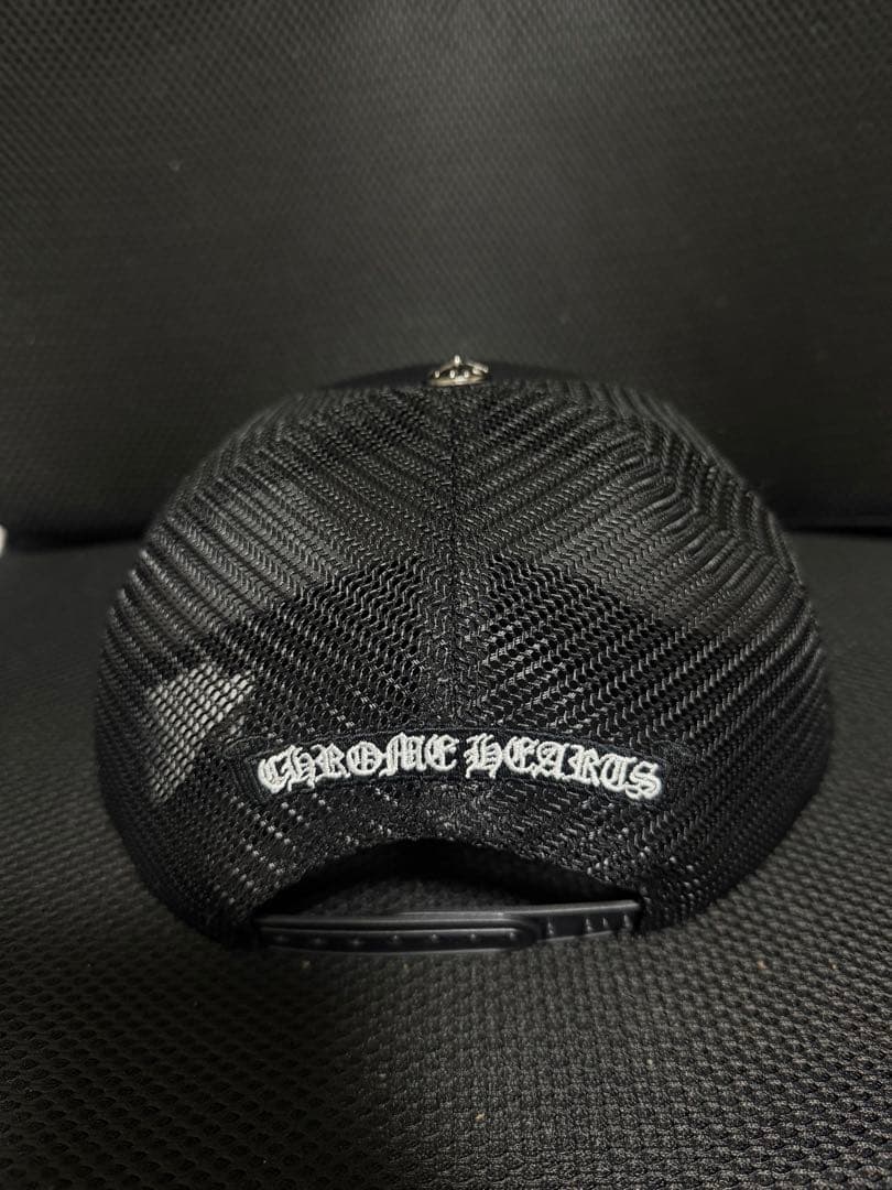 CHROME HEARTS/トリコロール トリプルクロス トラッカーキャップ。