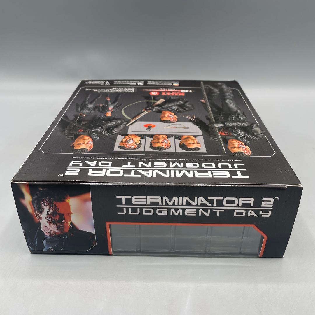 MAFEX T-800 T2:BATTLE DAMAGE ver ターミネーター