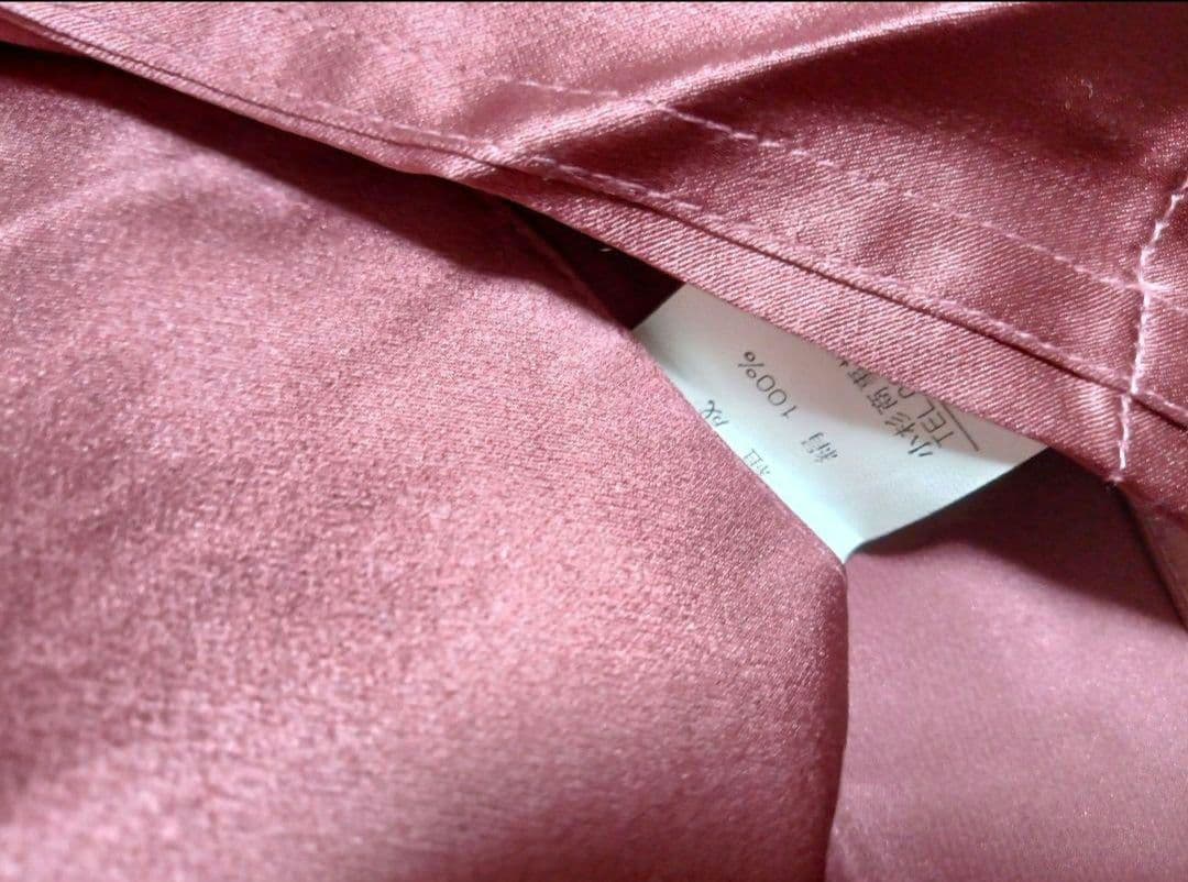 ◎新品未使用タグ付き　補強テープ付き　シルクパジャマ　V＆A　小杉　絹✨silk