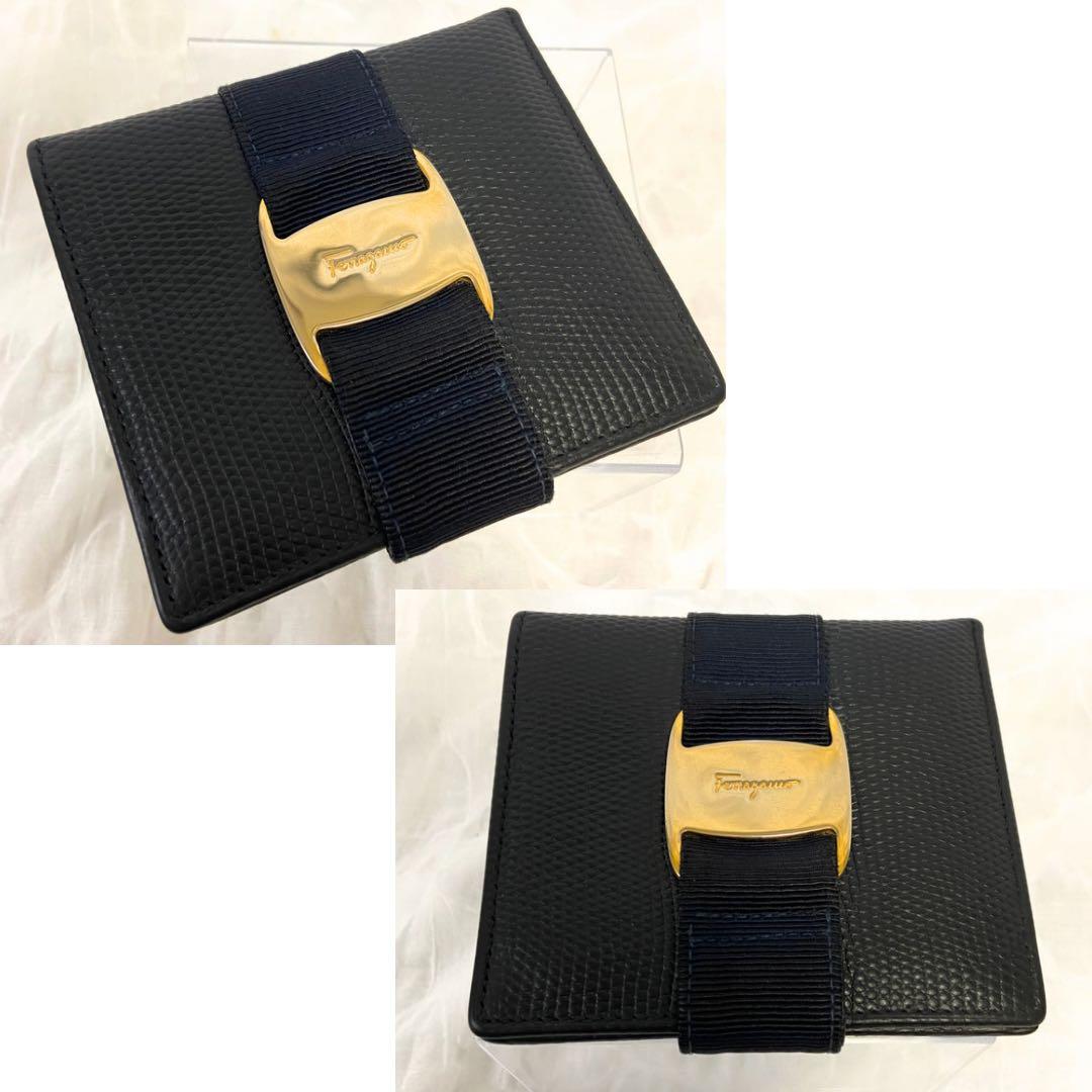 【良品】 Salvatore Ferragamo 黒 二つ折り財布 ゴールド金具