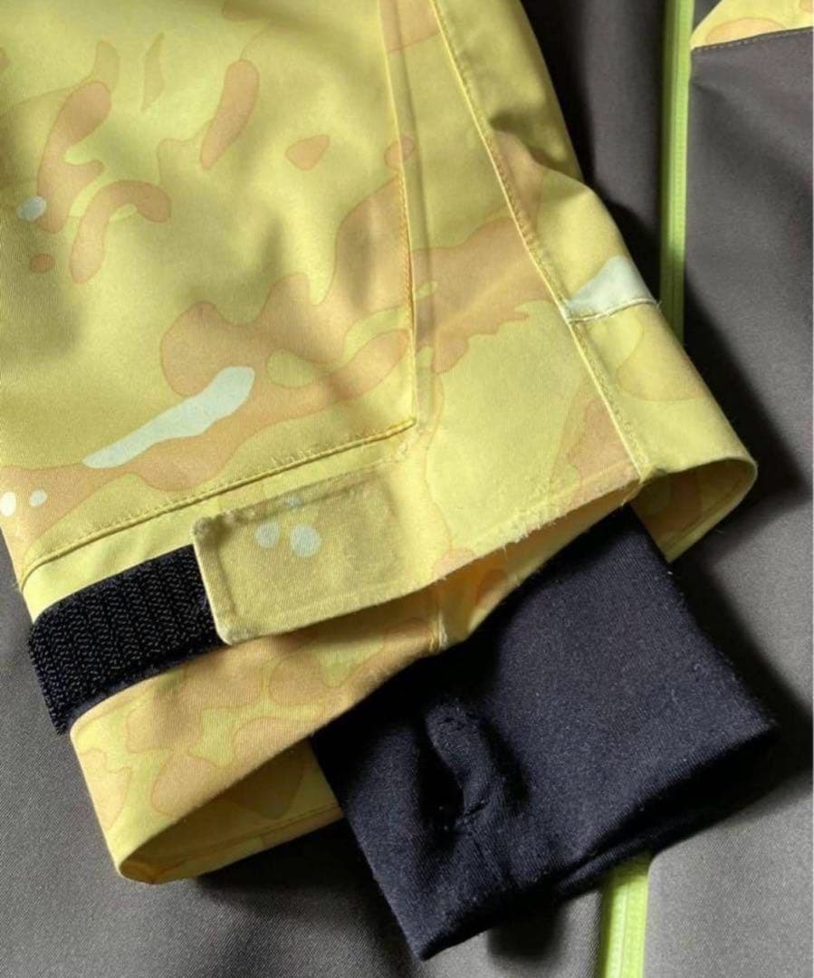 adidas スノーボードウェア ジャケット&パンツセット