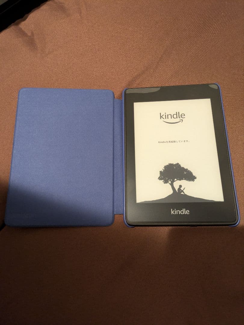 Kindle Paperwhite 本体(第10世代)　カバー付き