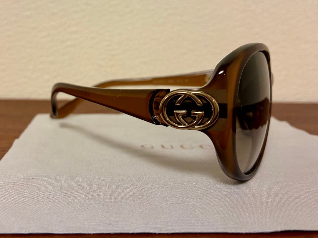 Gucci グッチ ブラウン サングラス GG3174