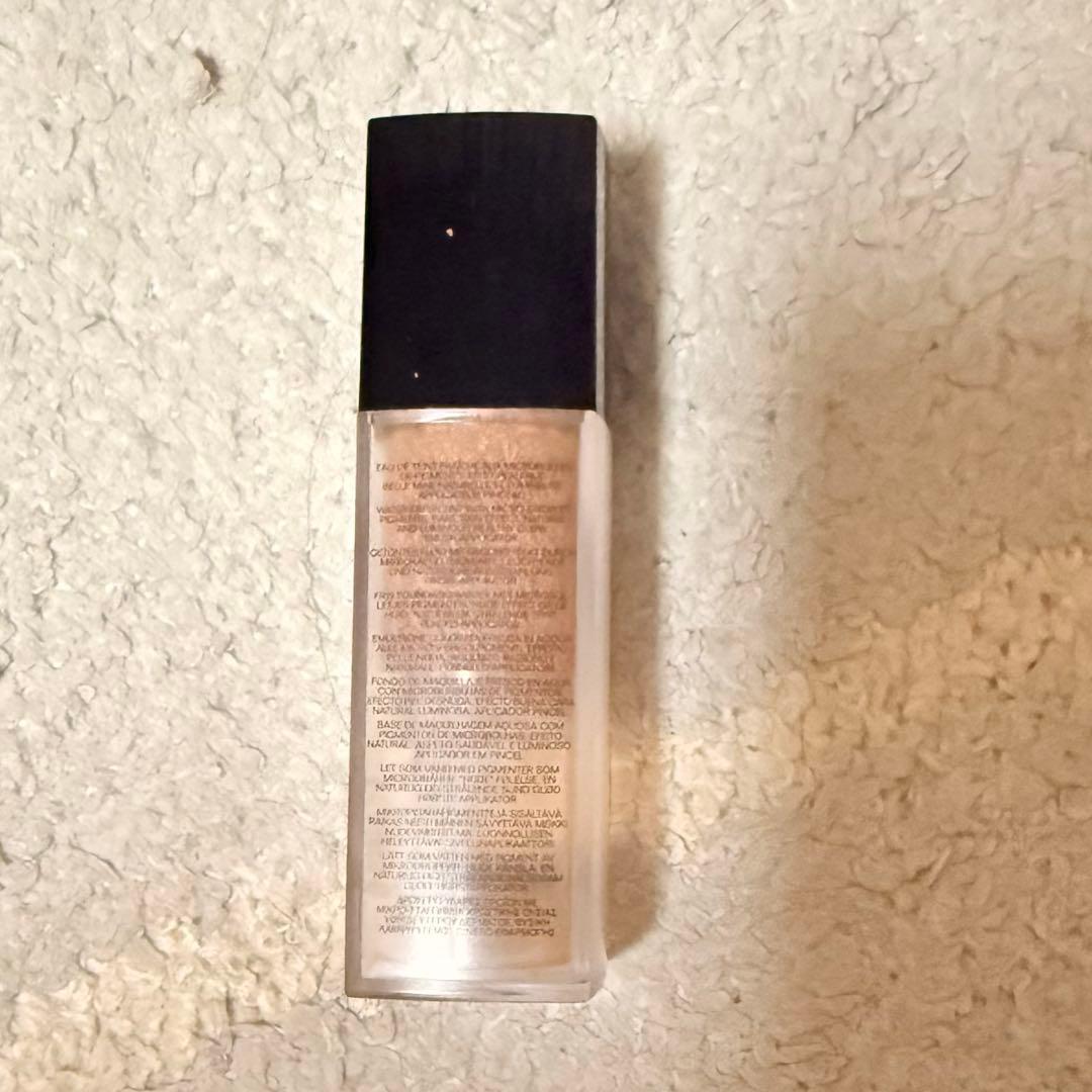CHANEL LES BEIGES EAU DE TEINTシャネル