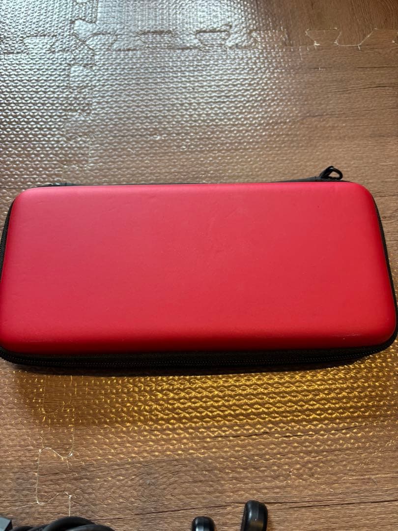 Nintendo Switch レッド 本体 + ケース + 付属品