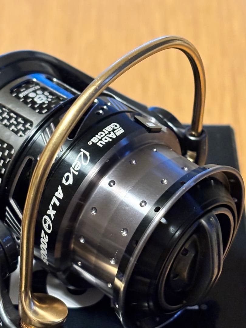 TM アブガルシア REVO レボ ALX シータ 2000S