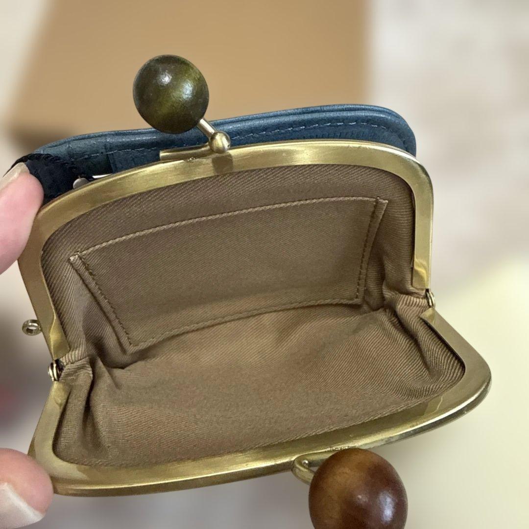 水玉模様 二つ折り財布 青色