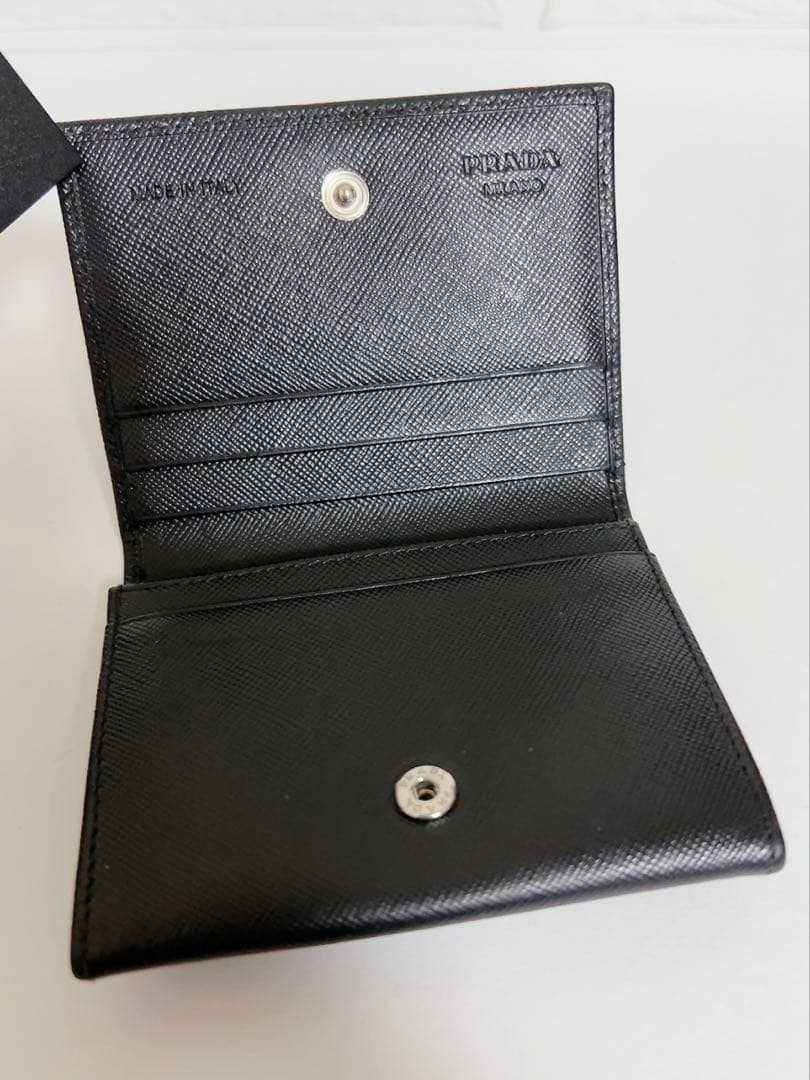 プラダ　PRADA カードケース　名刺入れ　黒　ブラック　男女兼用