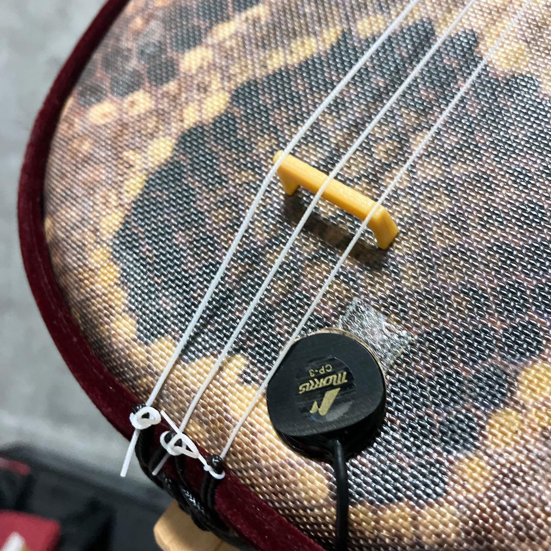 【珍品】三線 エレキ ピックアップ付き 沖縄 民族楽器 morris CP-3