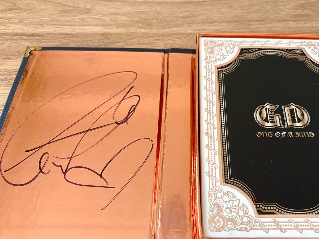 直筆サイン希少★G-DRAGON One Of A Kind 韓国盤GD ジョン