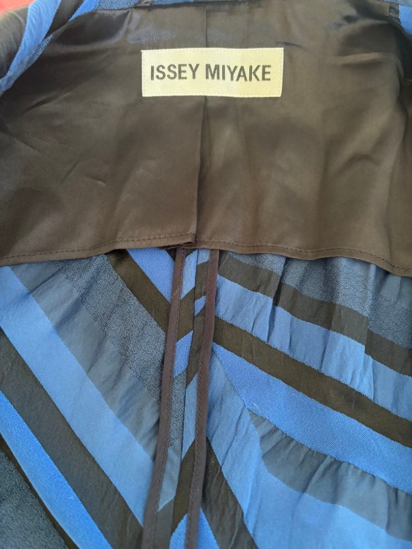 ISSEY MIYAKE ストライプ柄 テーラードジャケット