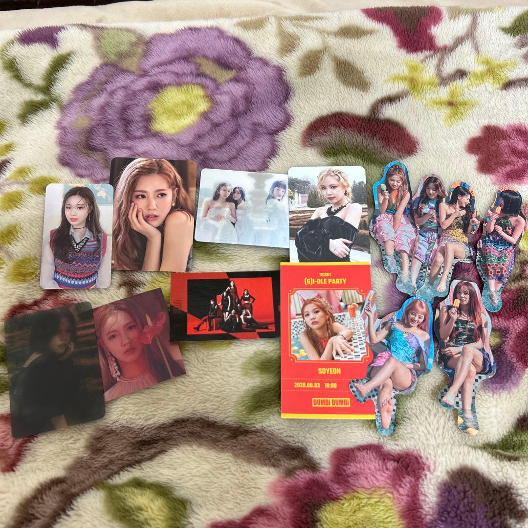 値下げ交渉可！ (G)I-DLE メンバーサイン入りCD +トレカ