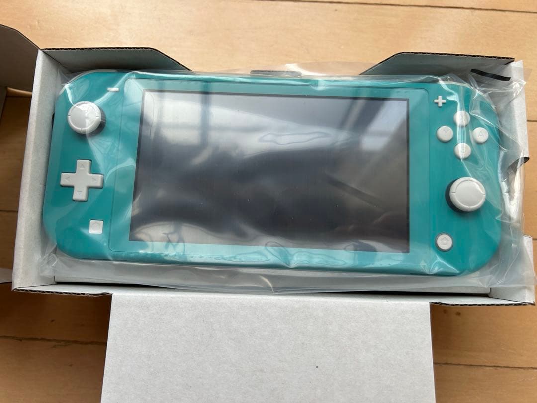 Nintendo Switchライト　ターコイズ　ニンテンドー　新品　未使用