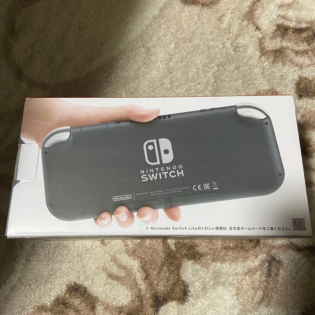 Nintendo switchライト 本体