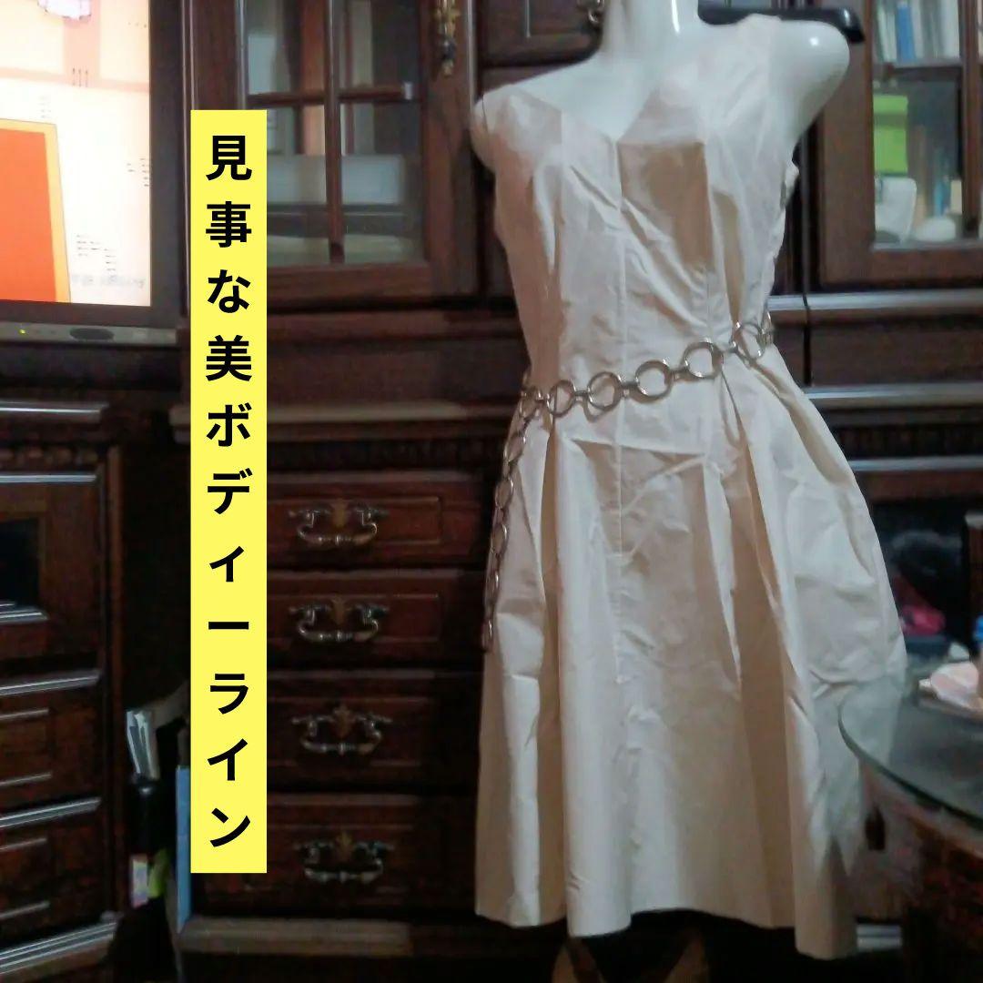 福*子様 新同【PRADA】ワンピース　お薦めします！爽やかで魅惑的美ボディーラ
