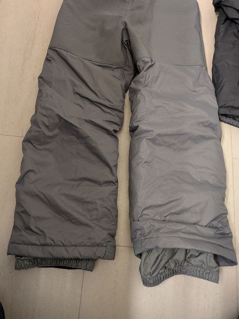 Columbia　スノーウェア上下セット　120cm
