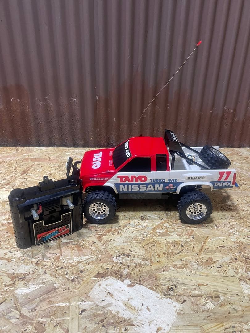 TAIYO ラジコン　ピックアップ4WD