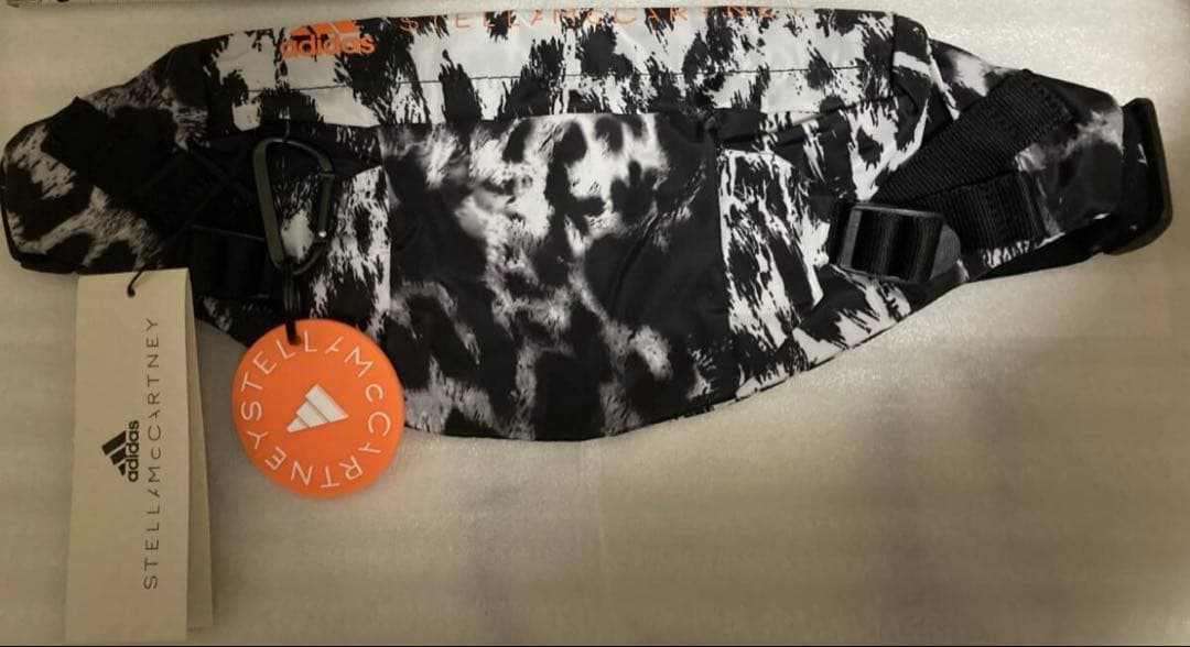 超美品　お値下げ　adidas Stella McCartney ボディバッグ